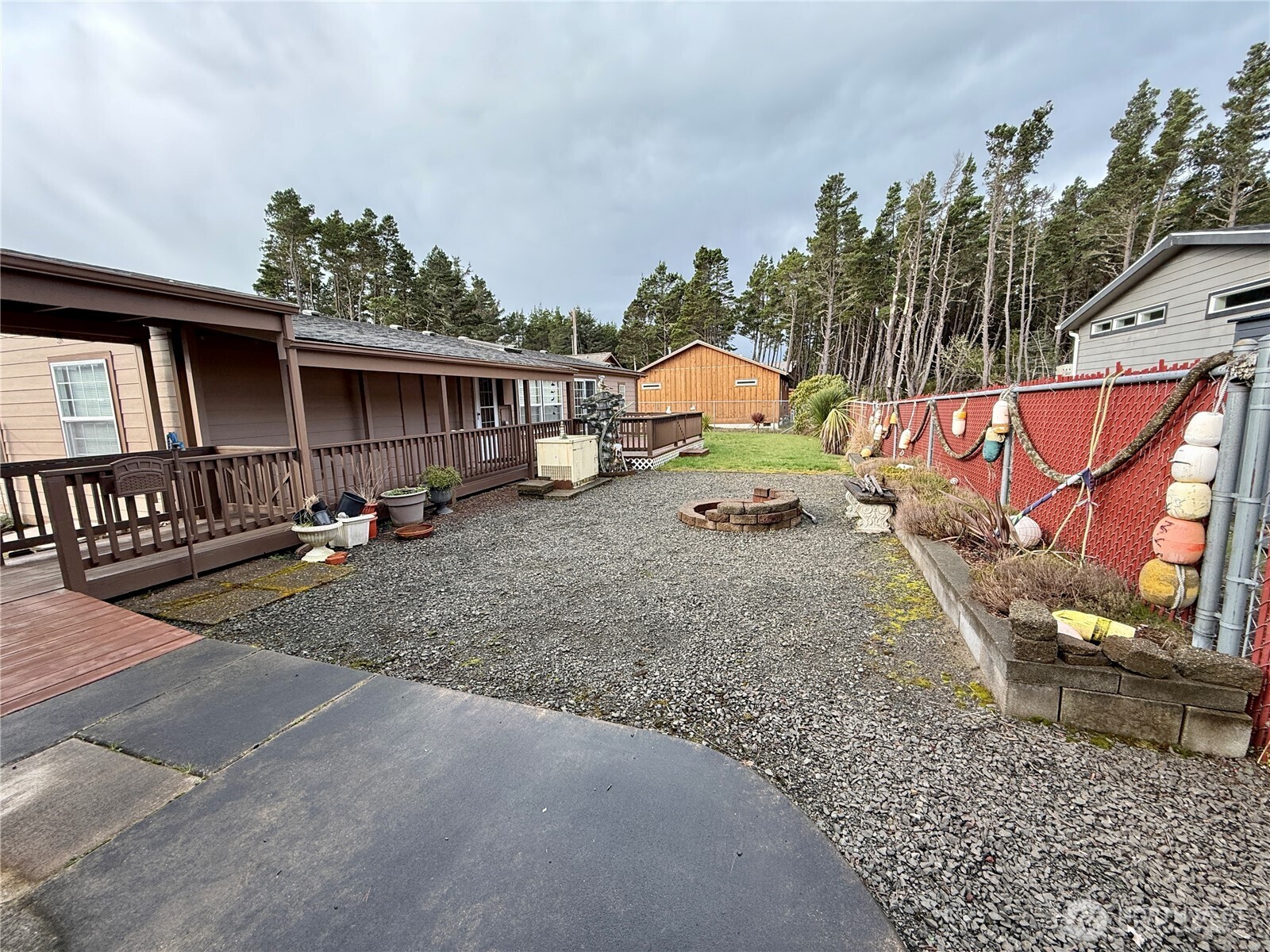 1207 215th Lane Property Photo 5