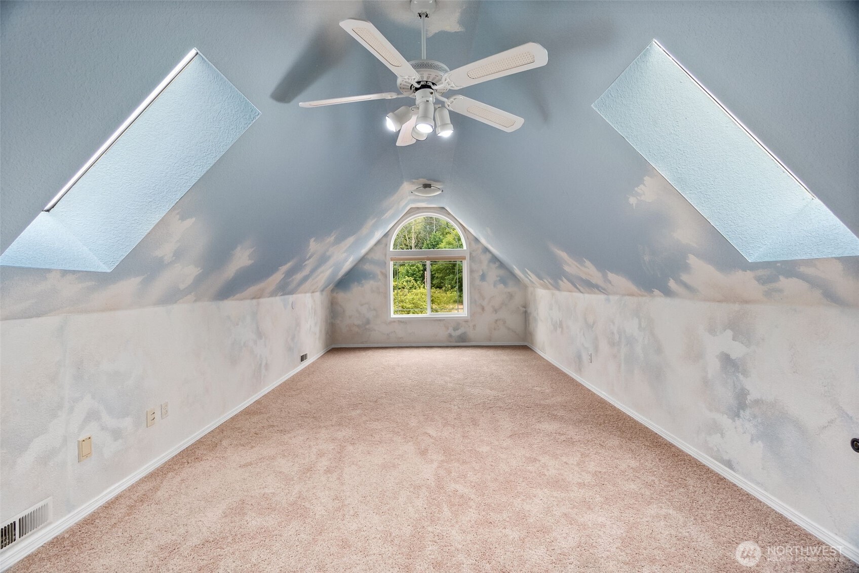 3725 Hollywood Drive Property Photo 33