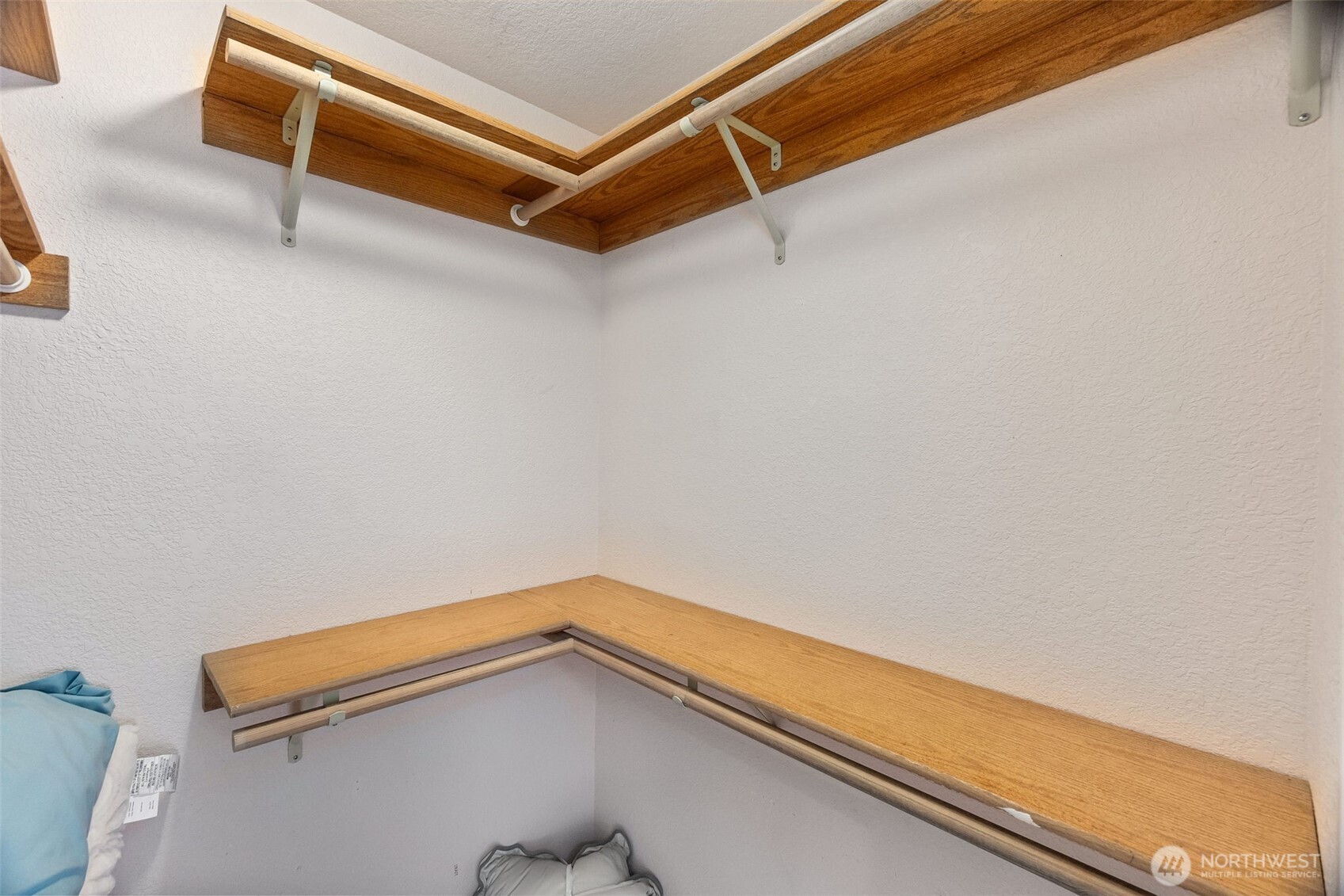 3725 Hollywood Drive Property Photo 35