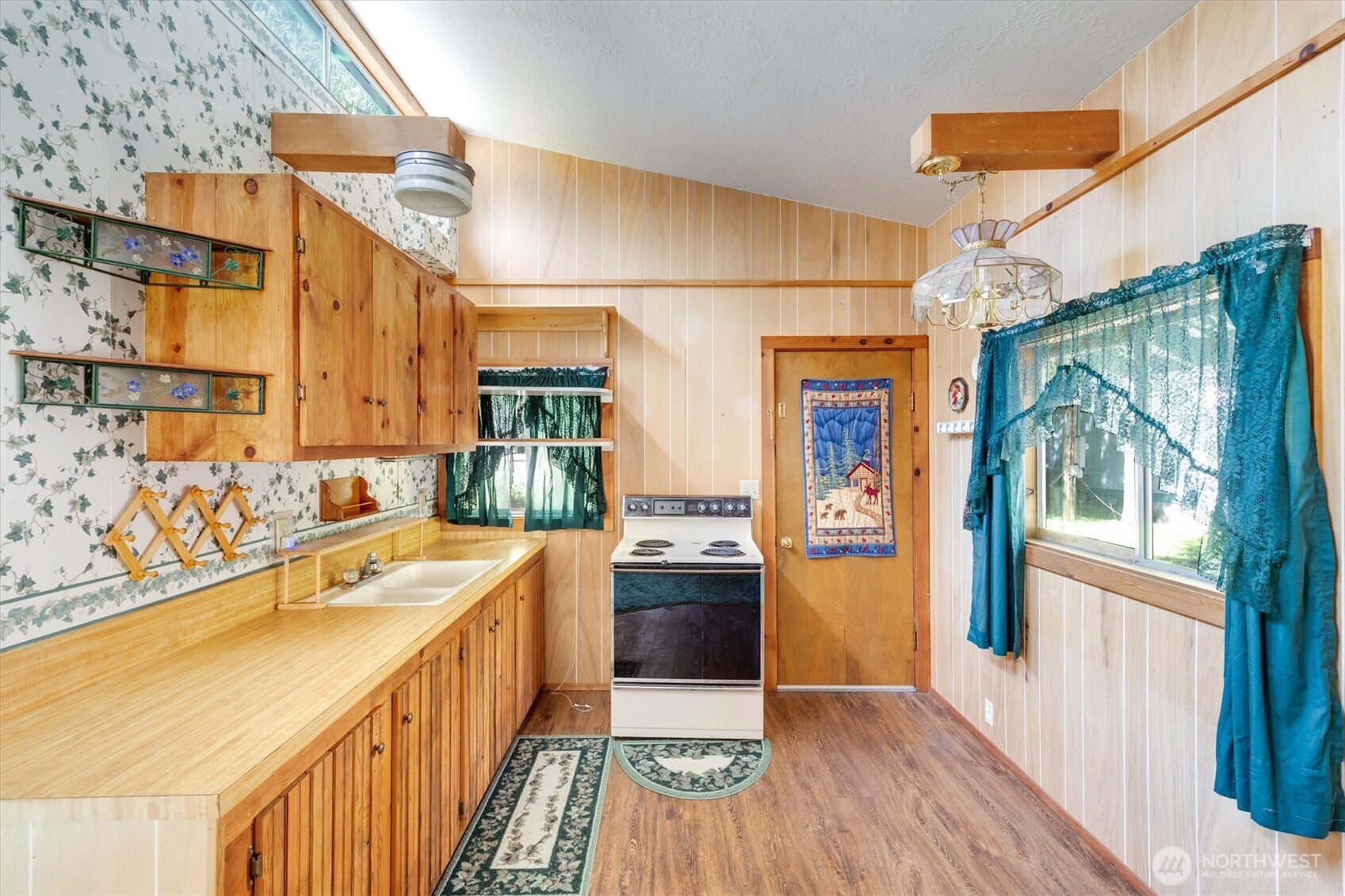 304 Winston Creek Rd. B10l2 Property Photo 7