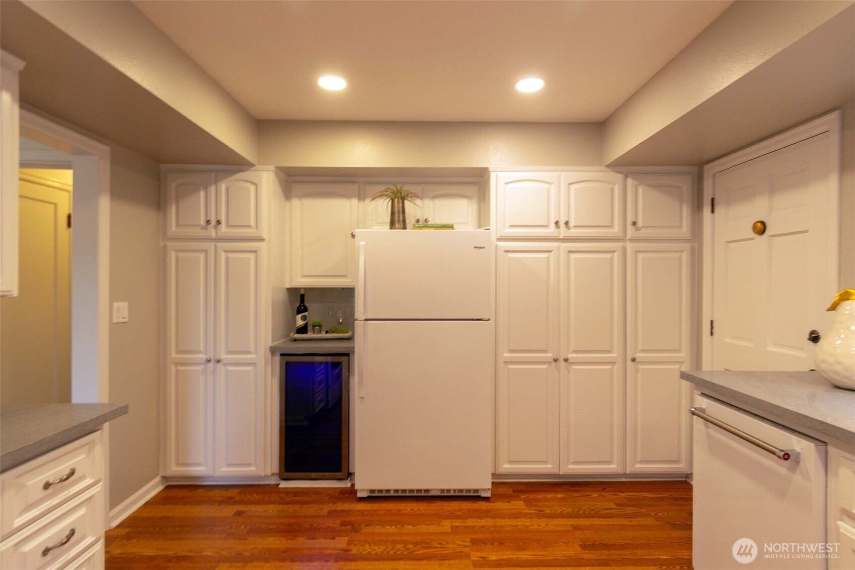 10826 Meadow Road Property Photo 15