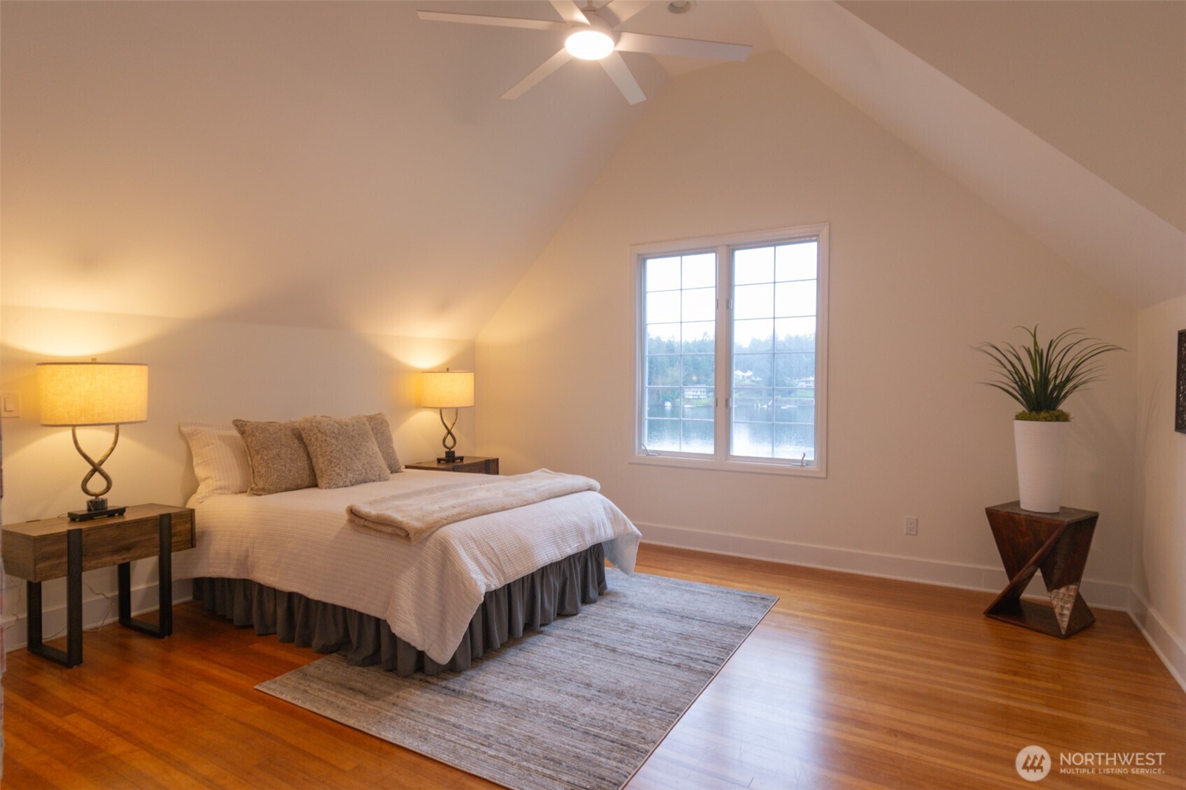 10826 Meadow Road Property Photo 18