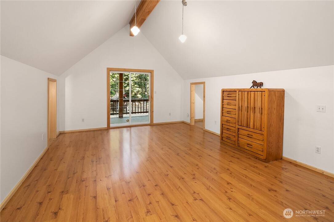 551 Pioneer Trail Property Photo 14