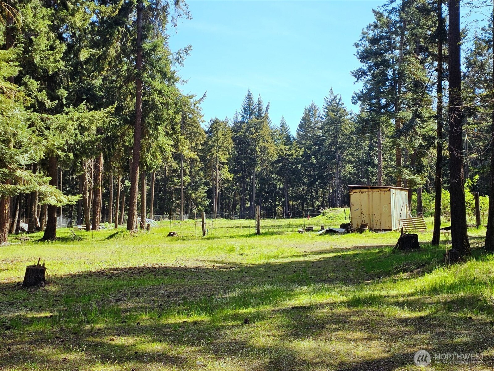 551 Pioneer Trail Property Photo 22