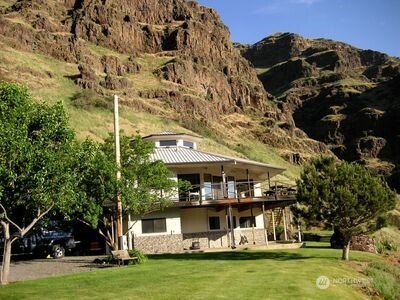37896 Snake River Road