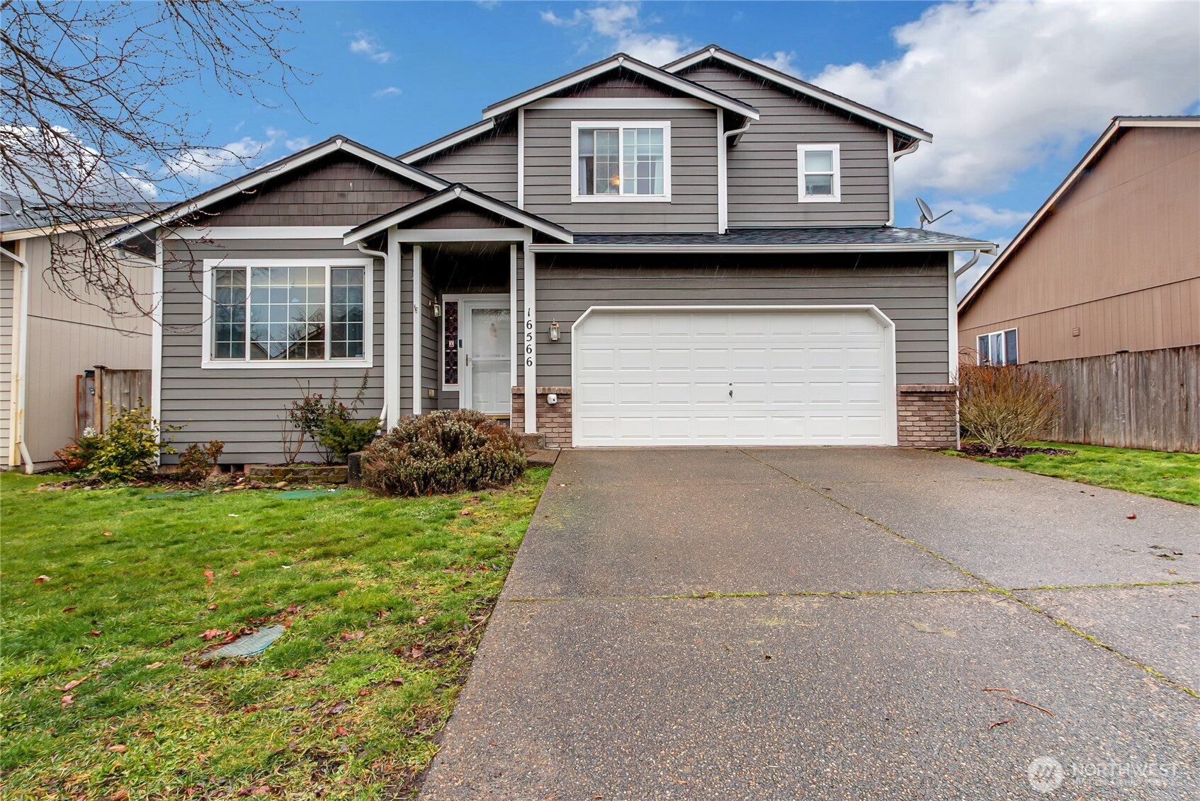 16566 Rainier View Drive Property Photo 1