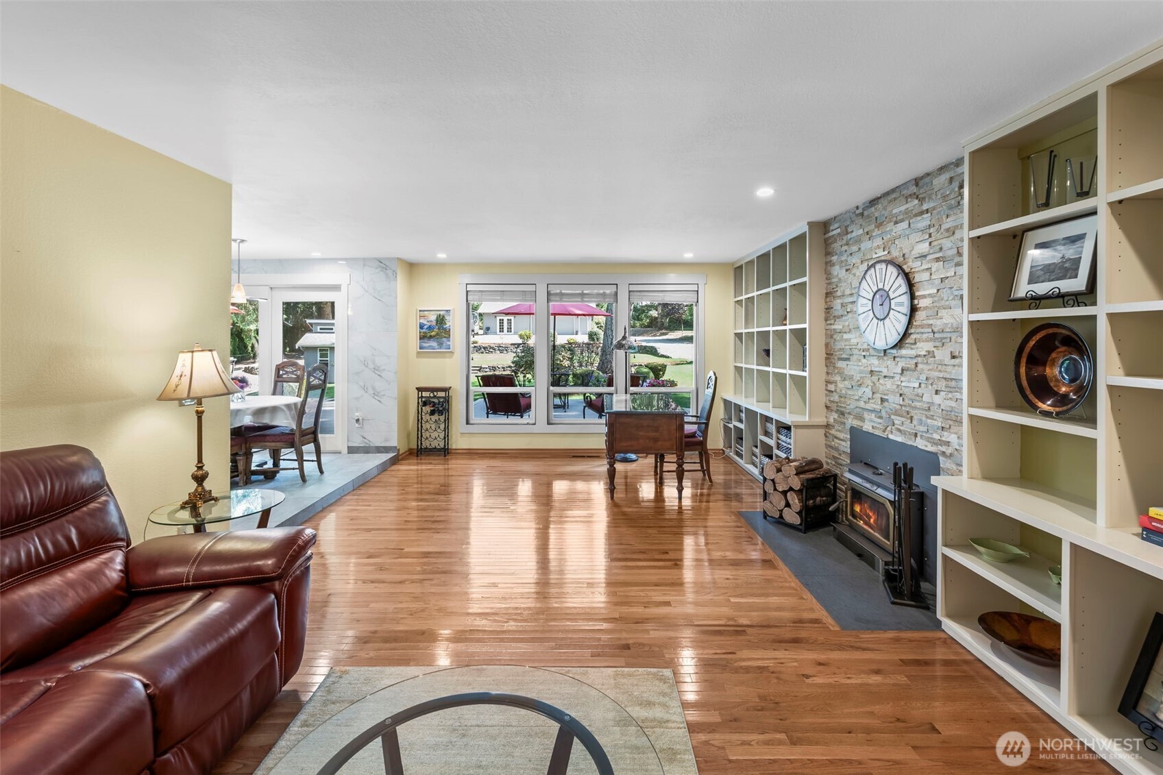 407 Point Fosdick Drive Property Photo 14