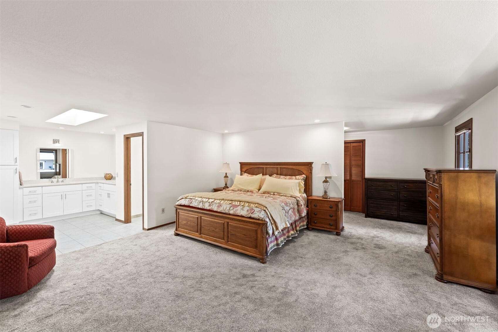 407 Point Fosdick Drive Property Photo 20