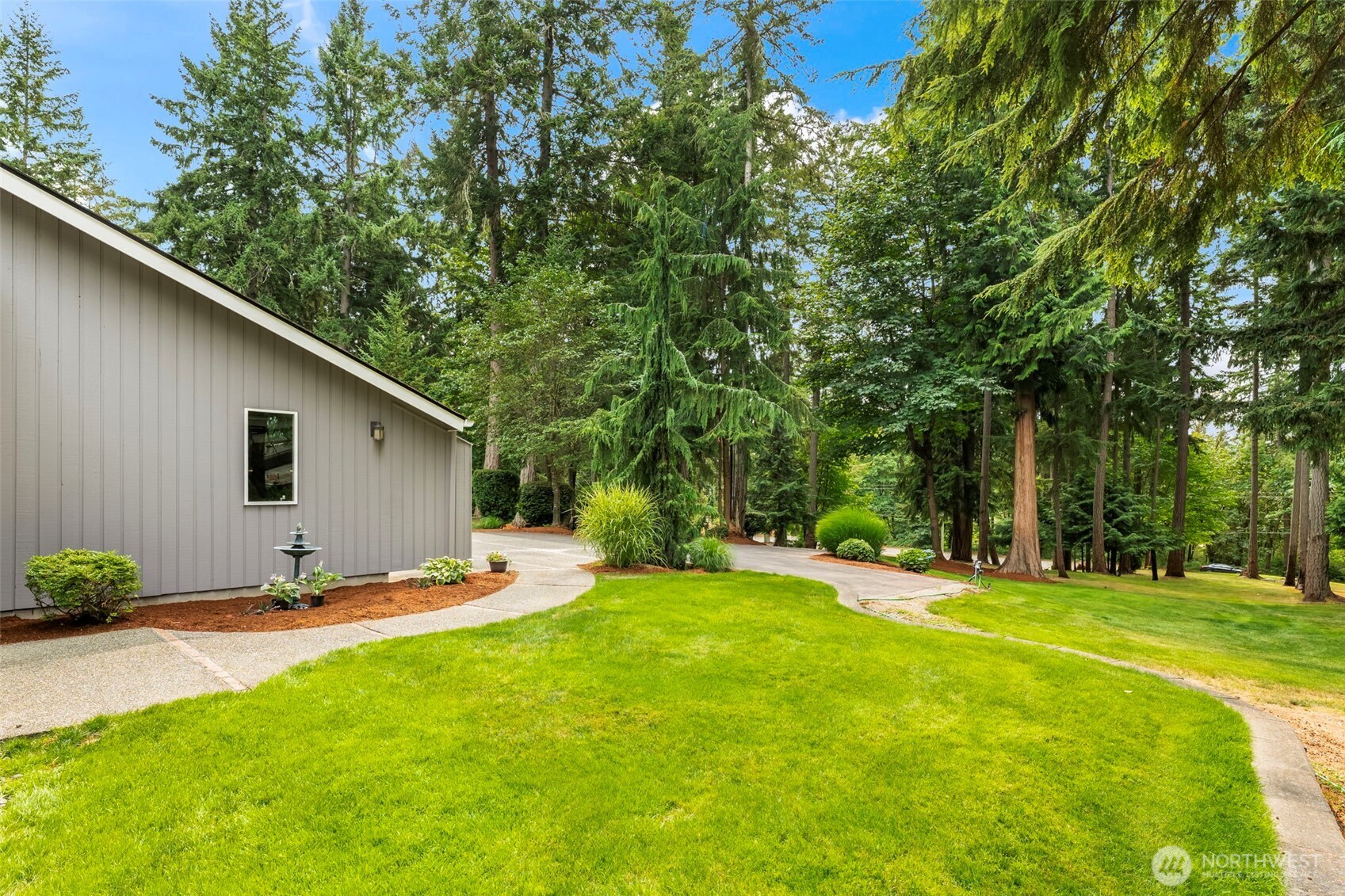 407 Point Fosdick Drive Property Photo 38