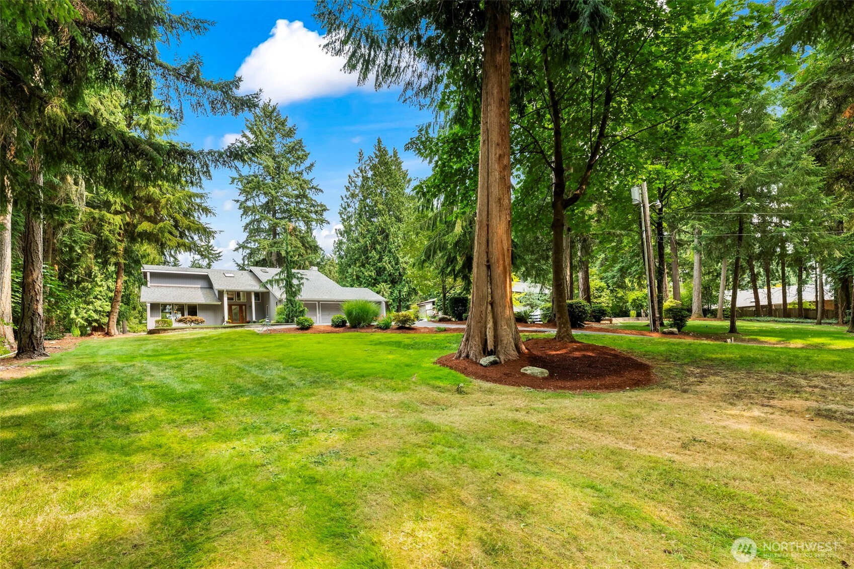 407 Point Fosdick Drive Property Photo 39