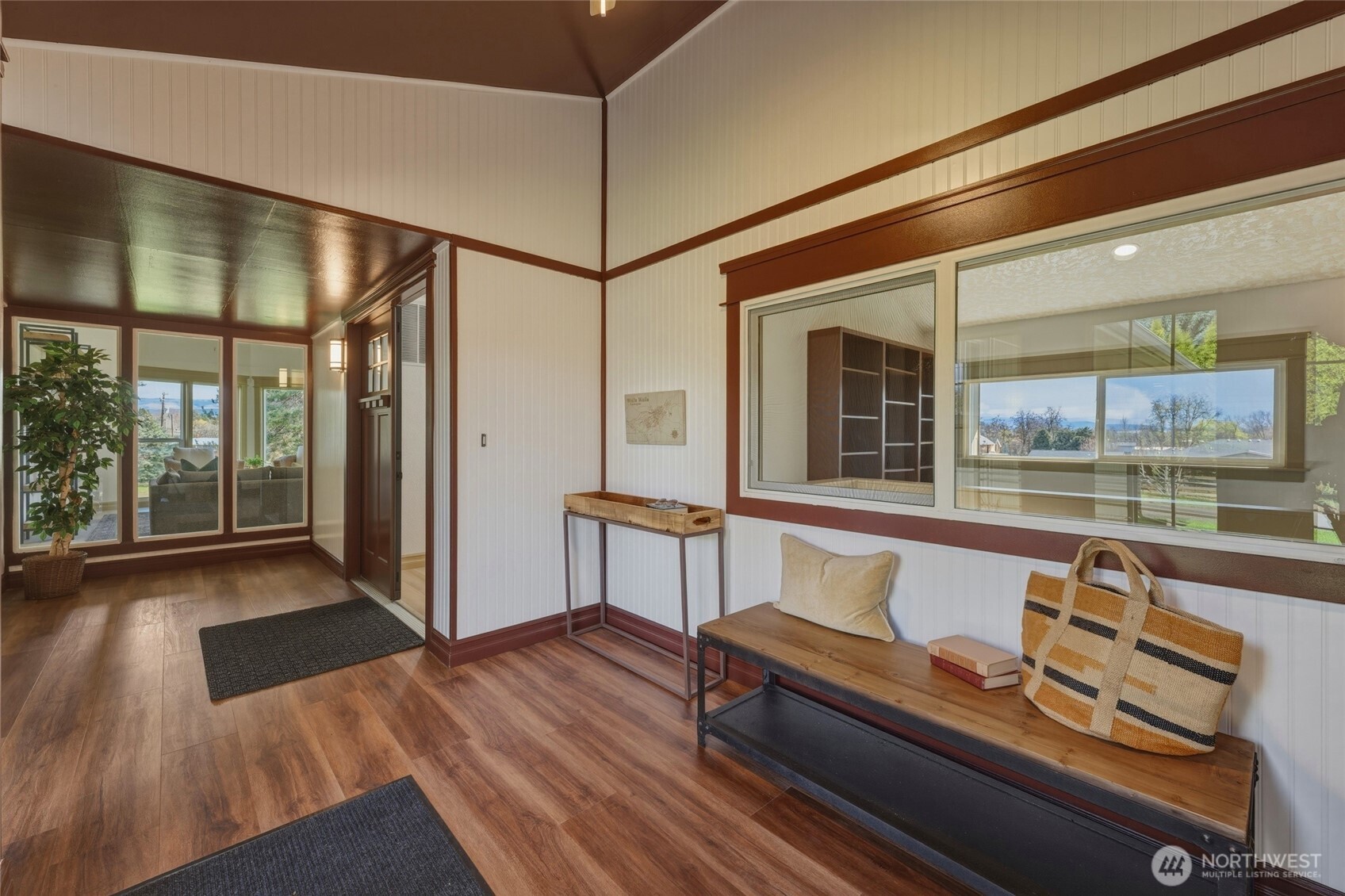 2242 S Wilbur Property Photo 5