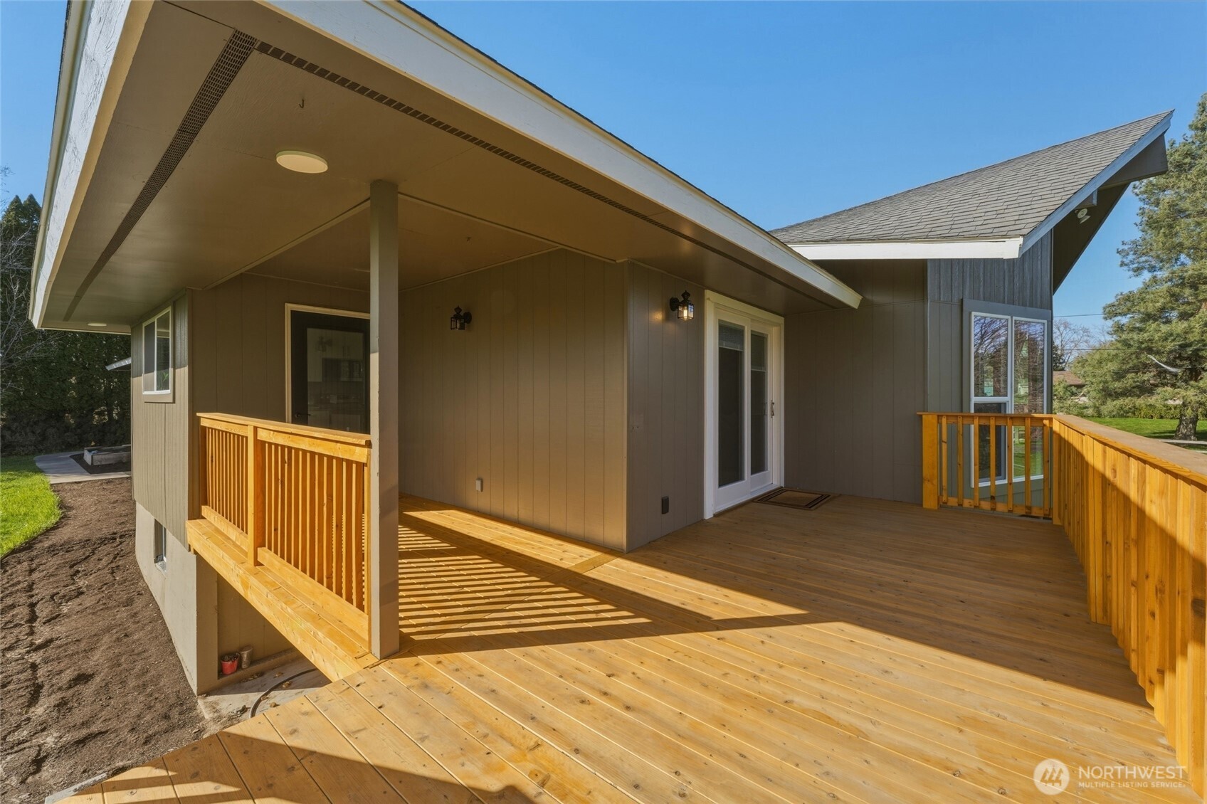 2242 S Wilbur Property Photo 9