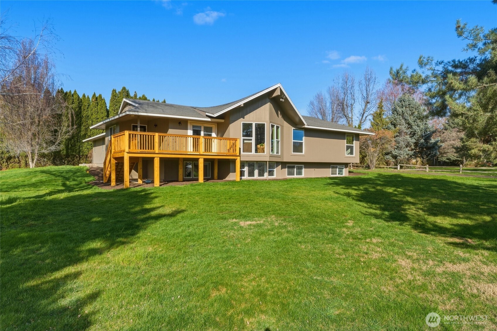 2242 S Wilbur Property Photo 36