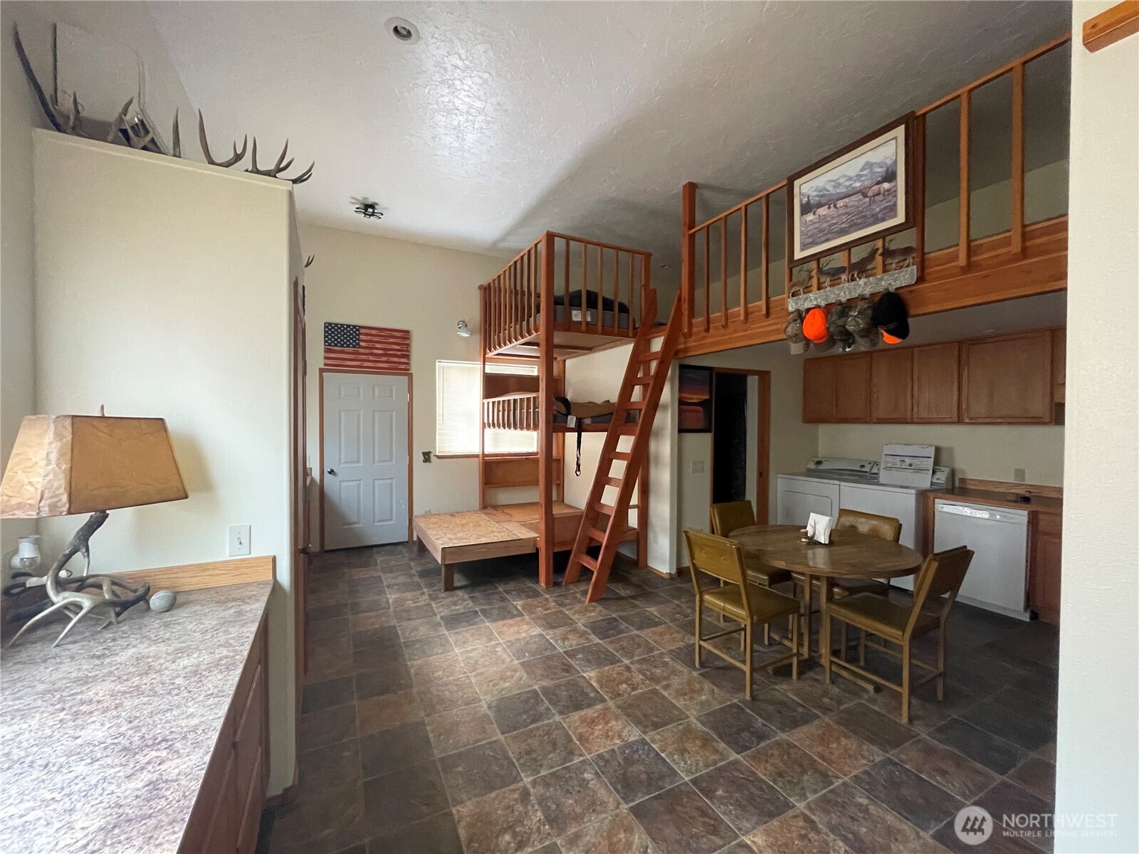 37855 Skyview Court Property Photo 12