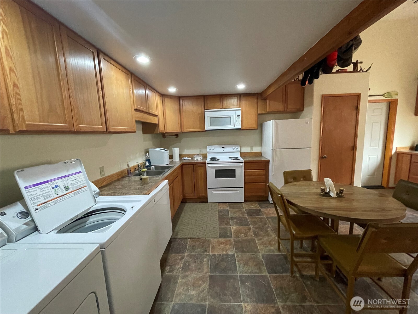 37855 Skyview Court Property Photo 33