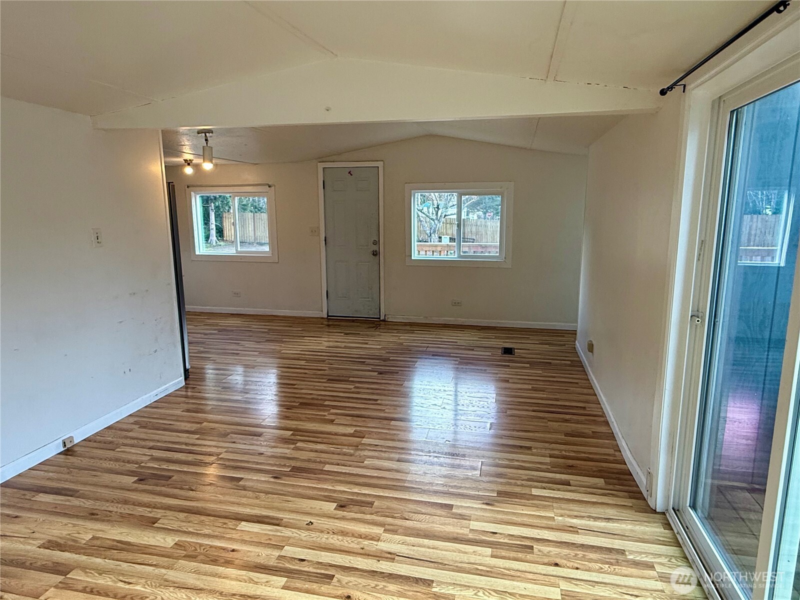 1623 Cooper Street Property Photo 4