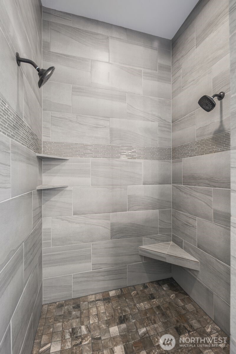5492 Skyfall Place Property Photo 11