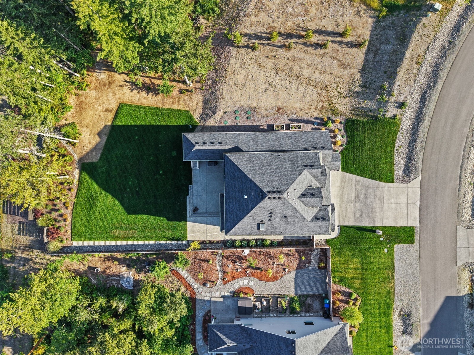 5492 Skyfall Place Property Photo 40