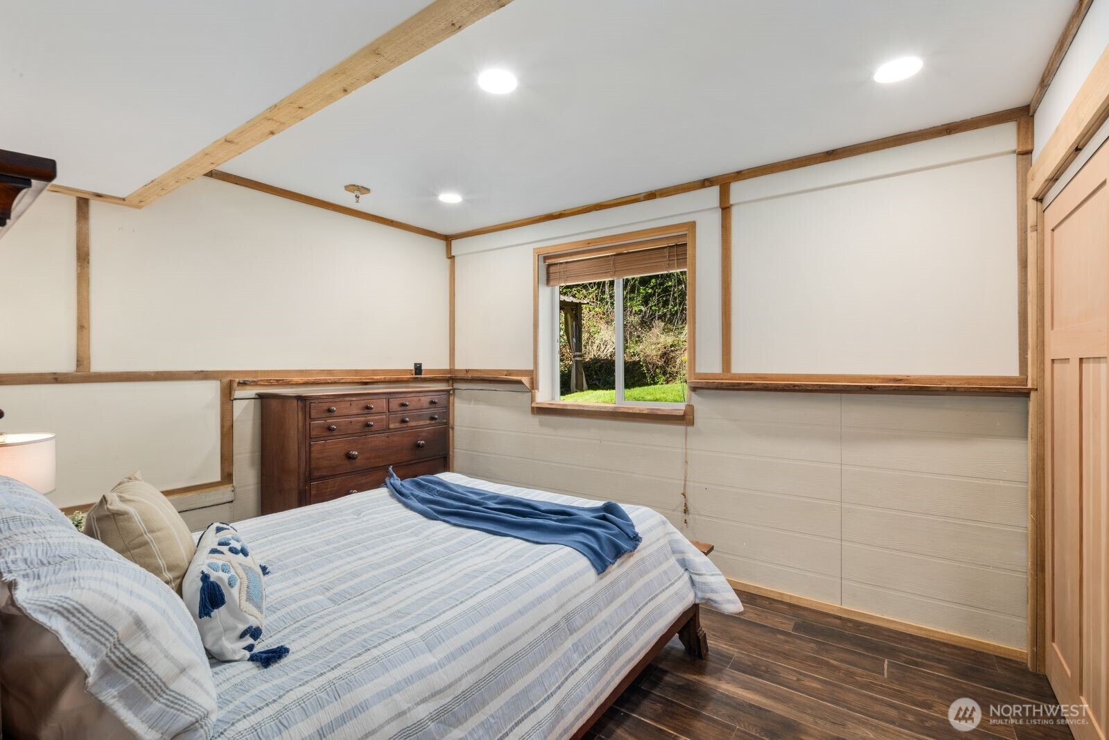 110 Groves Way Property Photo 32