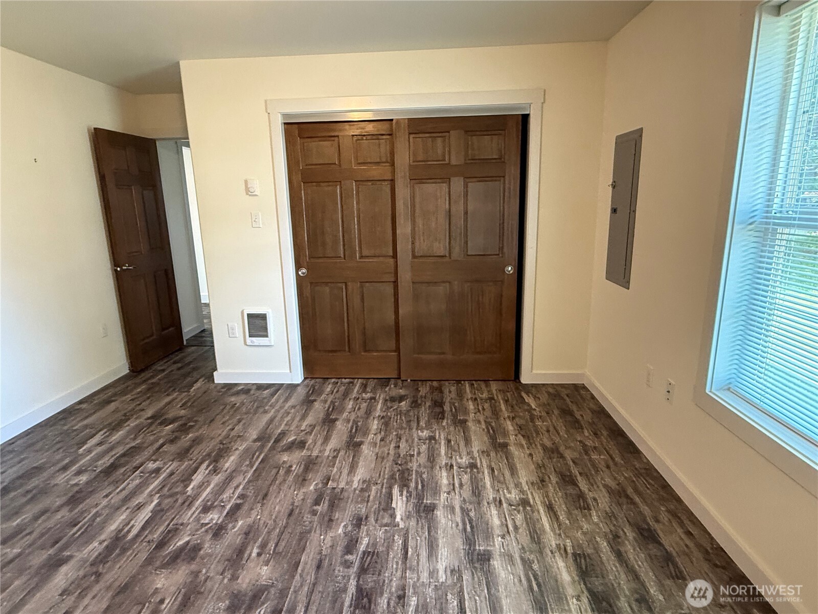 1401 N Ocean Beach Boulevard A & B Property Photo 11
