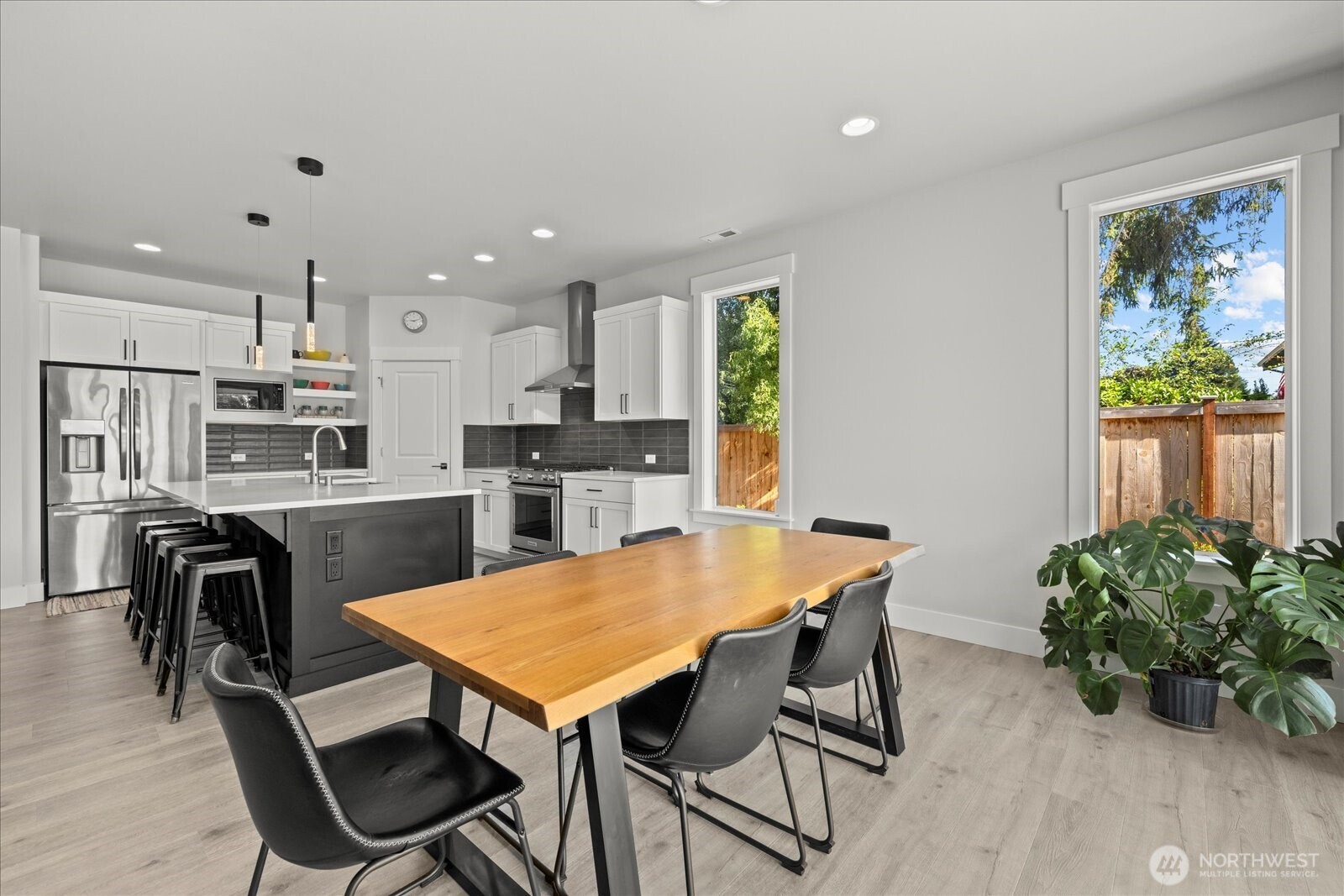 1427 114th Avenue Property Photo 10