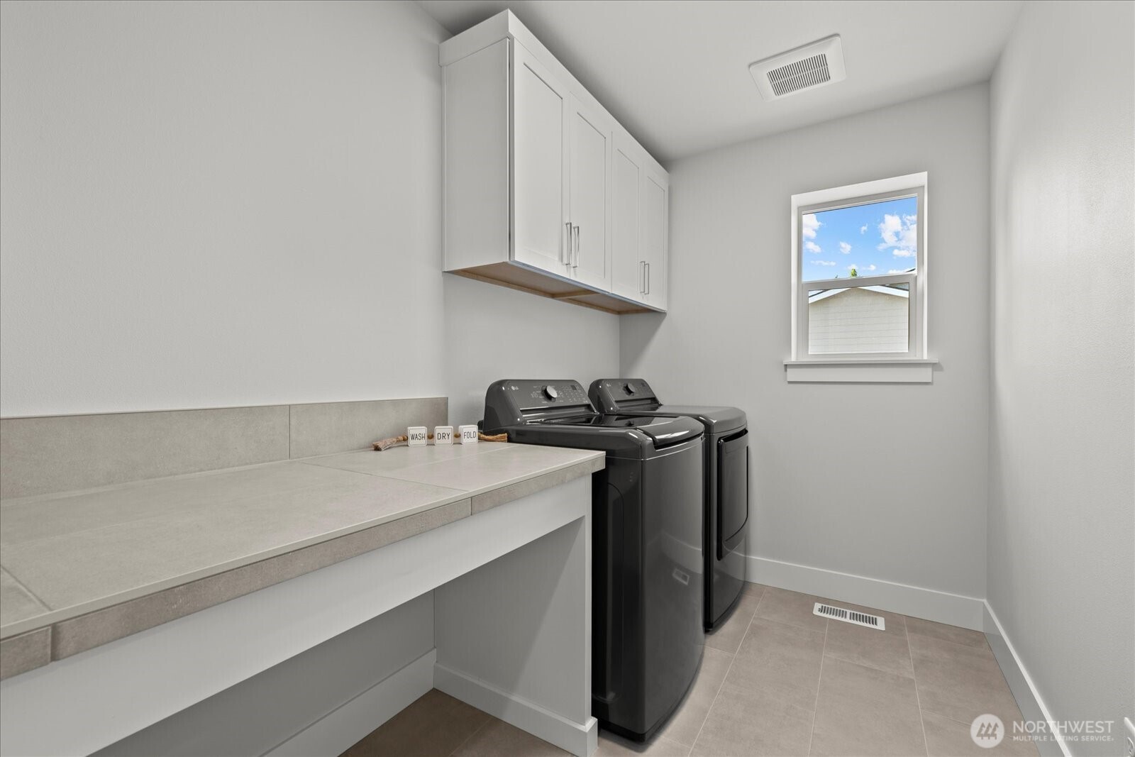 1427 114th Avenue Property Photo 13