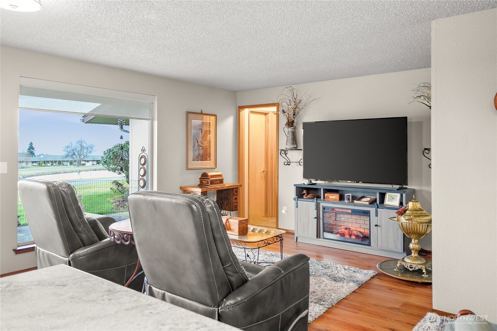 1301 S Third Avenue 15d Property Photo 8
