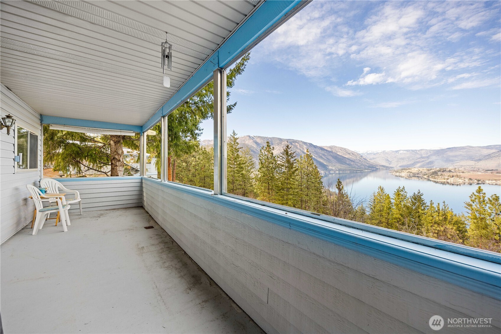 985 Guffy Road Property Photo 25