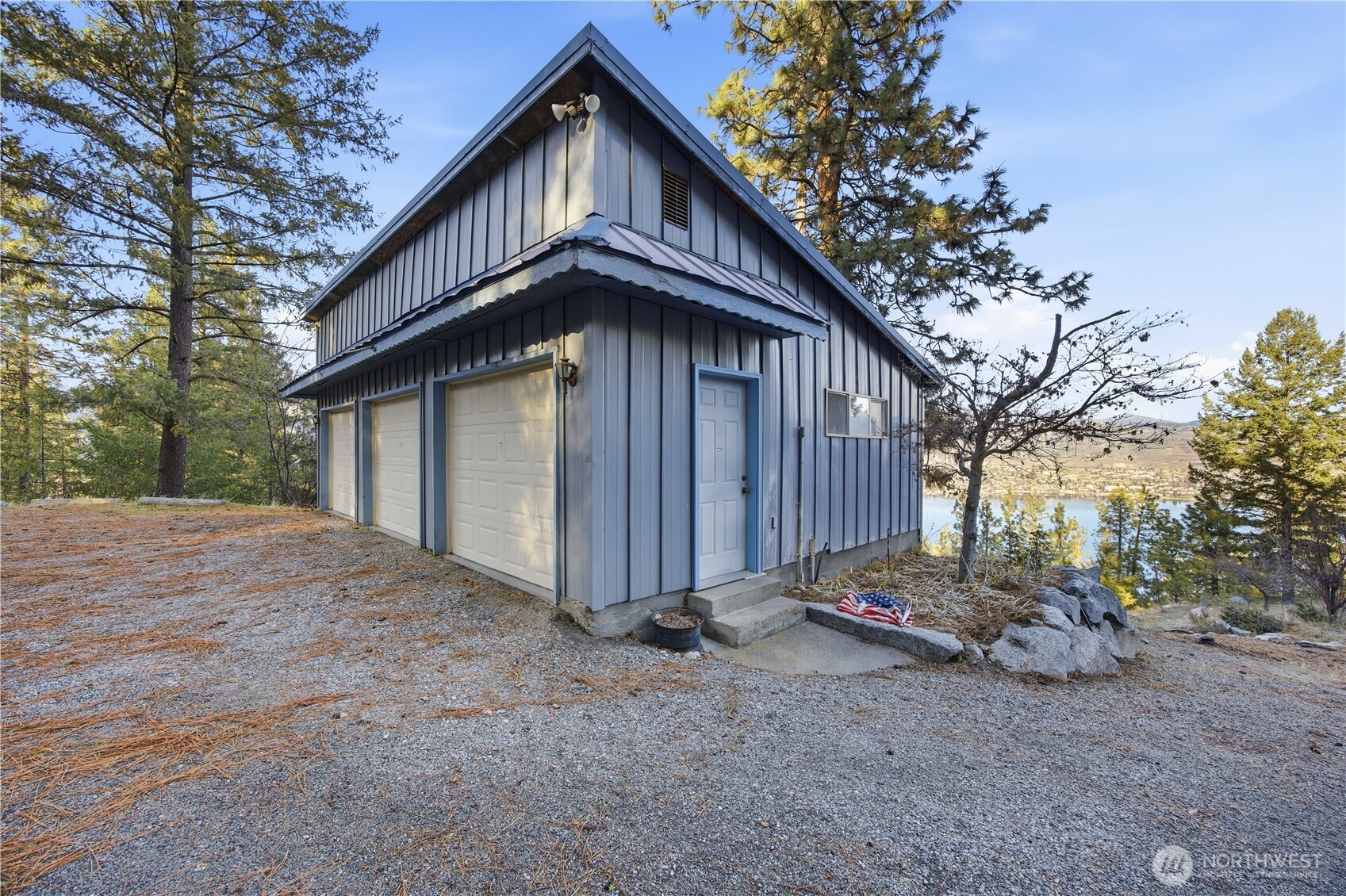 985 Guffy Road Property Photo 31