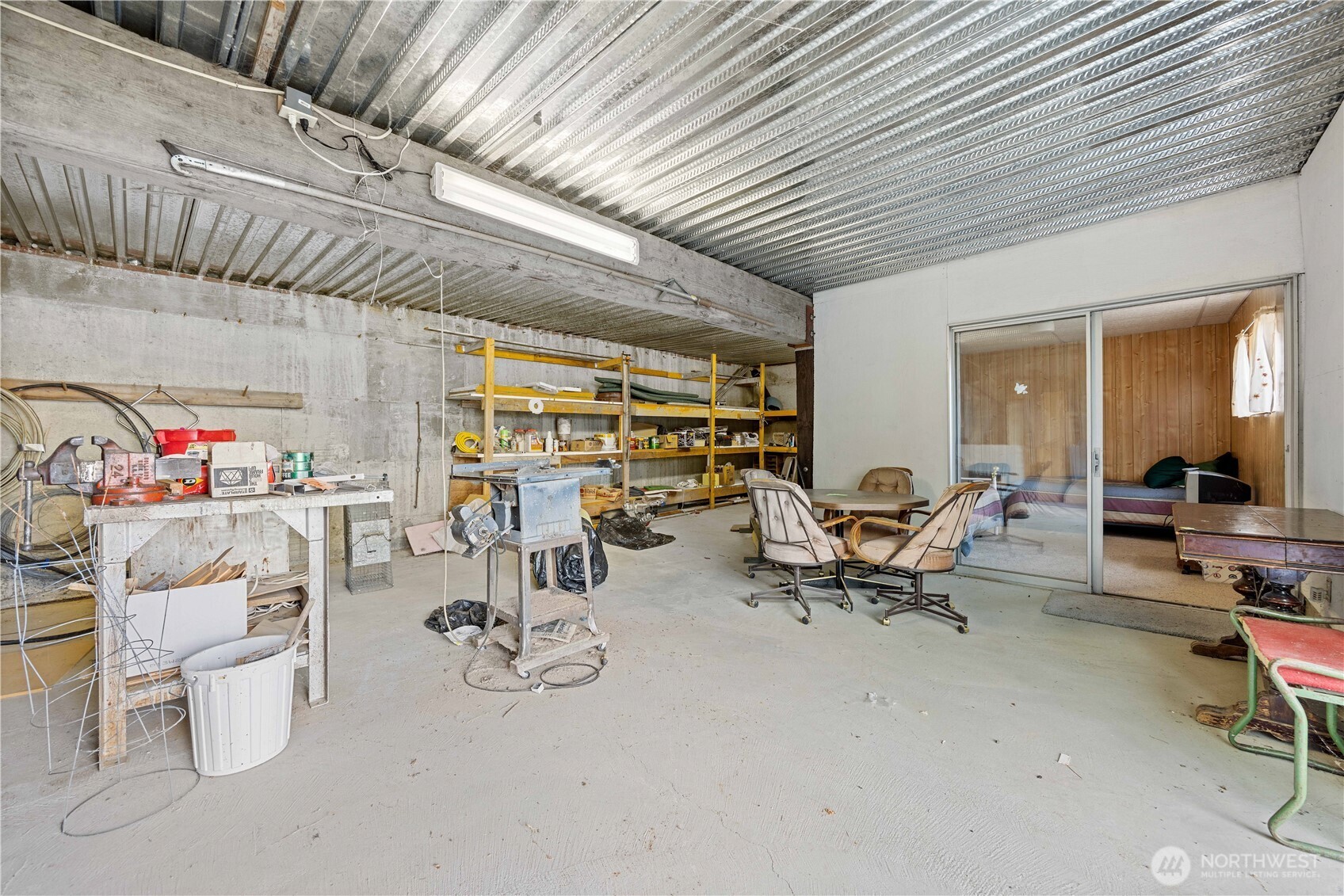 985 Guffy Road Property Photo 32