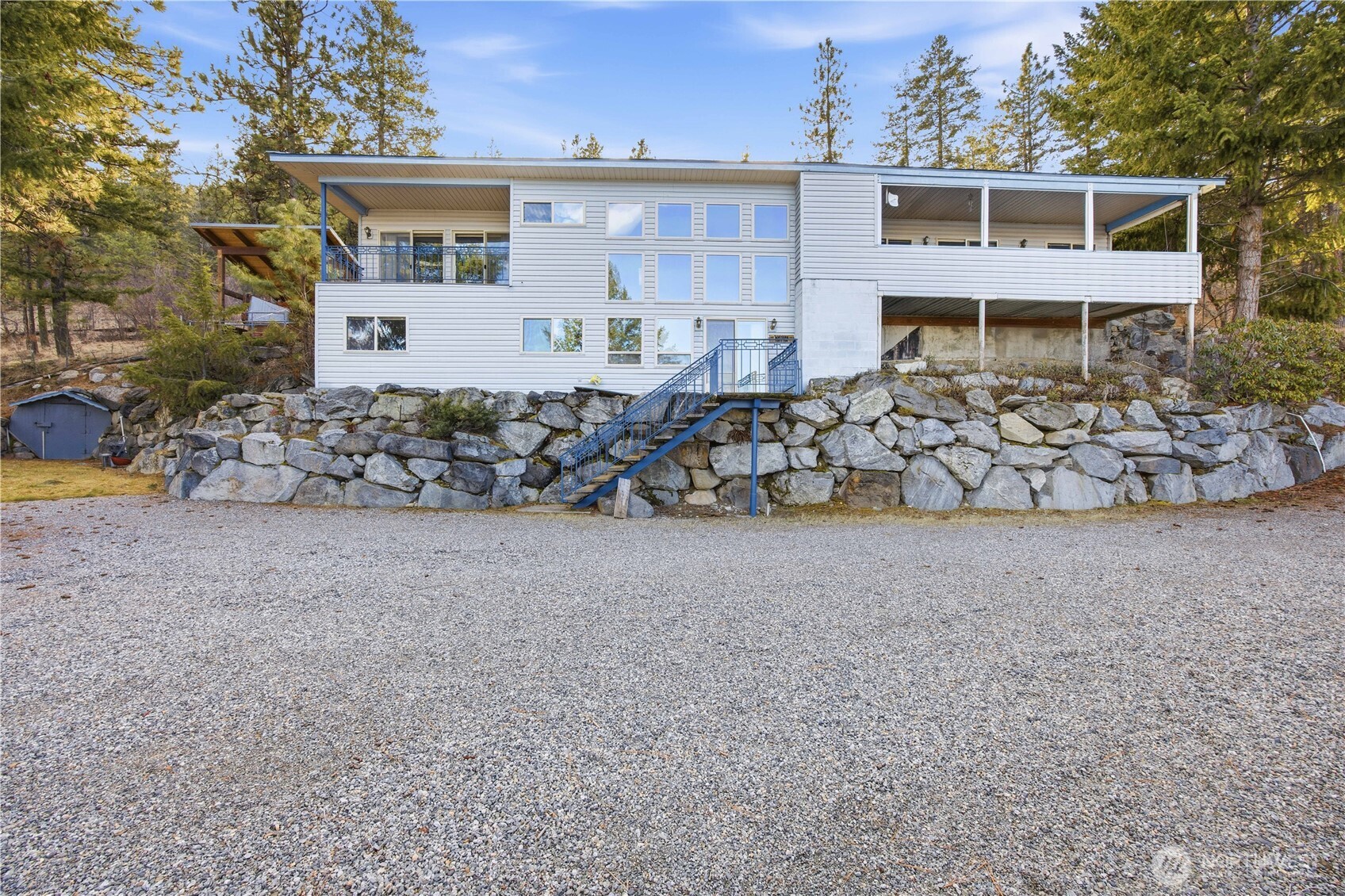 985 Guffy Road Property Photo 35