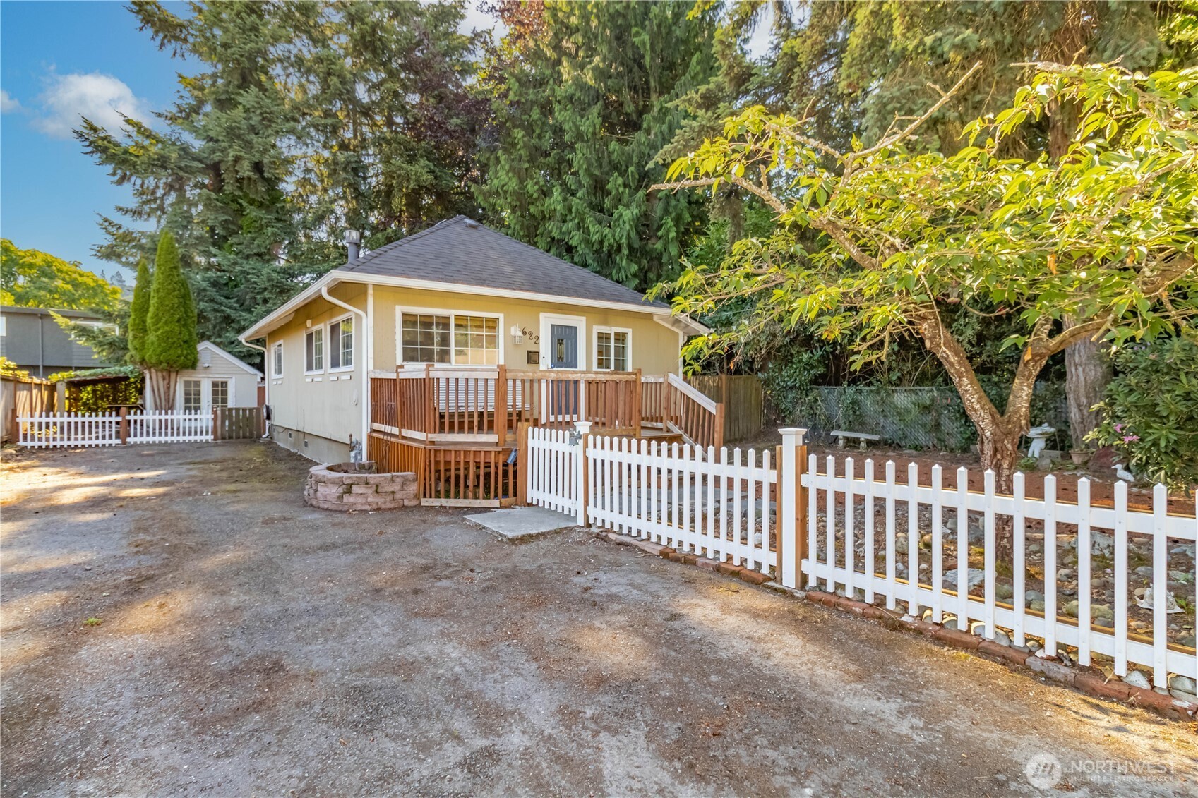 622 2nd Avenue Property Photo 1