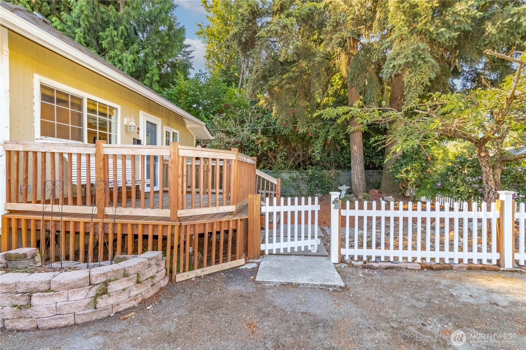 622 2nd Avenue Property Photo 3