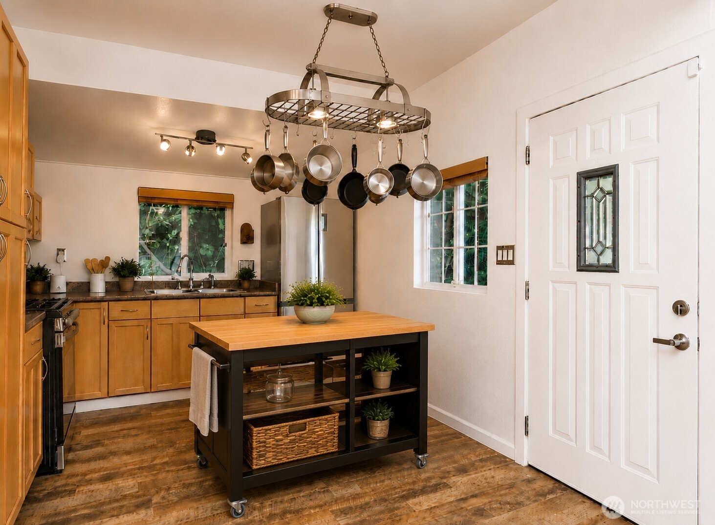 622 2nd Avenue Property Photo 10