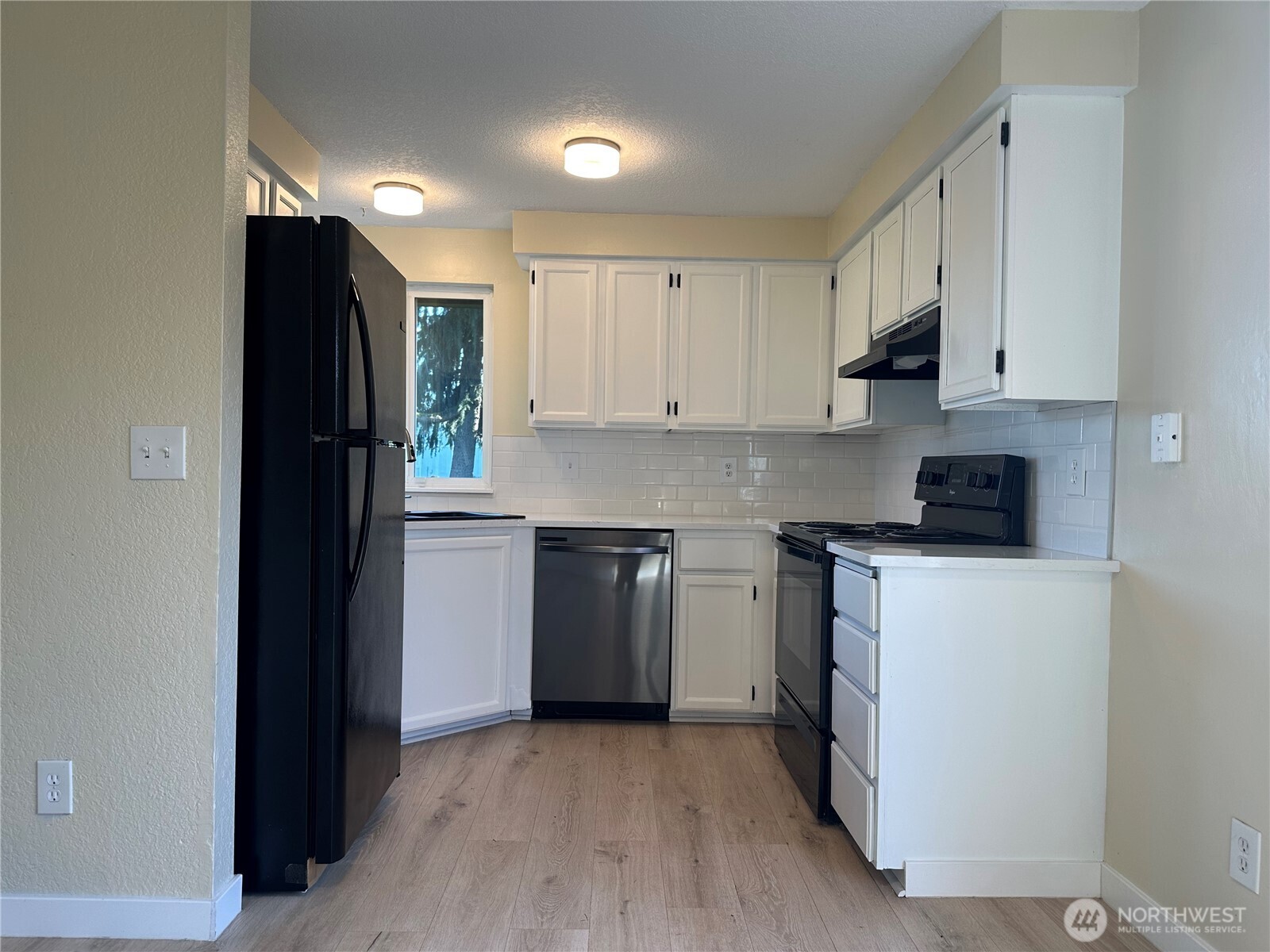 638 Bavarian Lane Property Photo 7