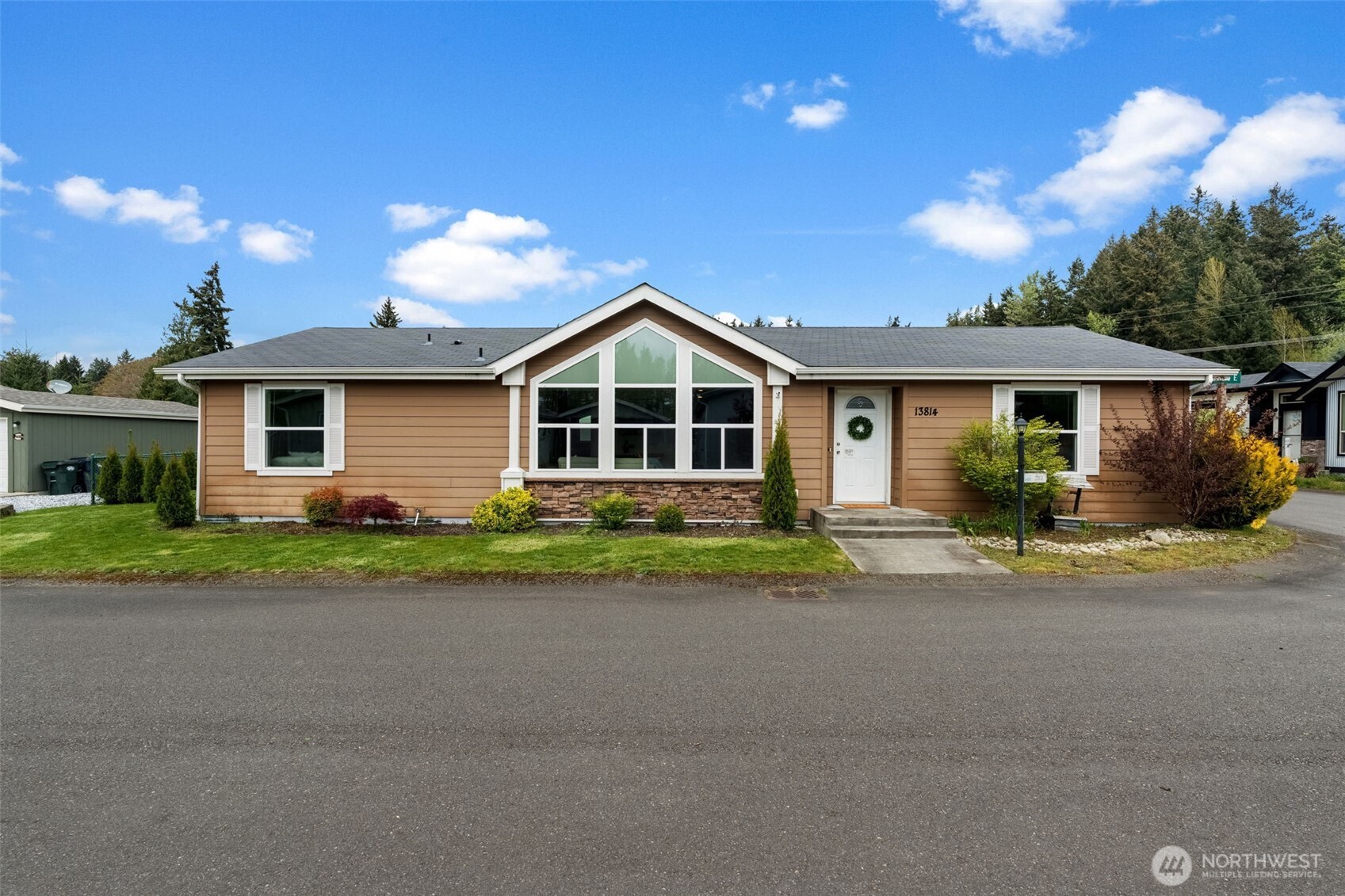 13814 21st Ave Property Photo 1