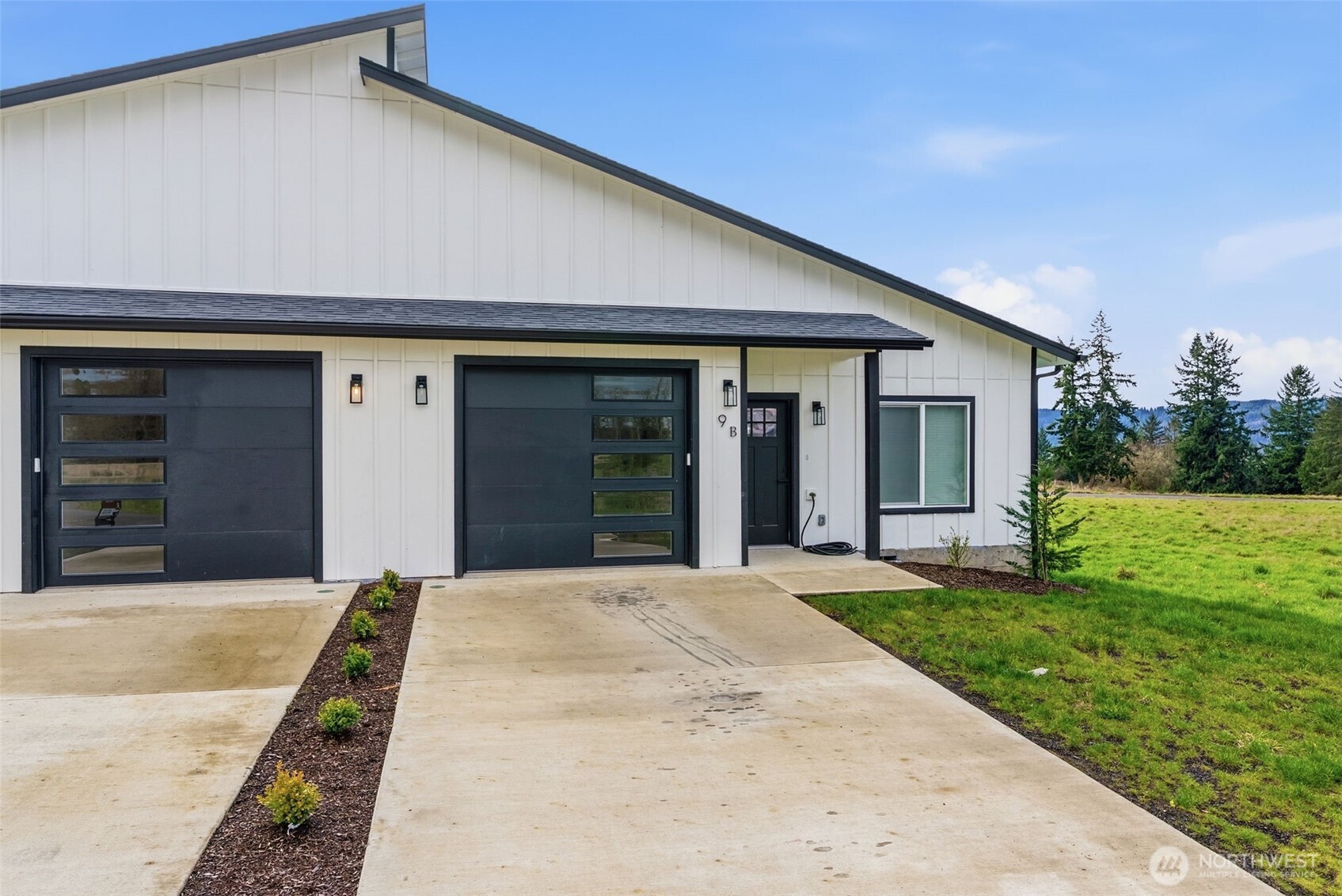 9 Anchor Way B Property Photo 2