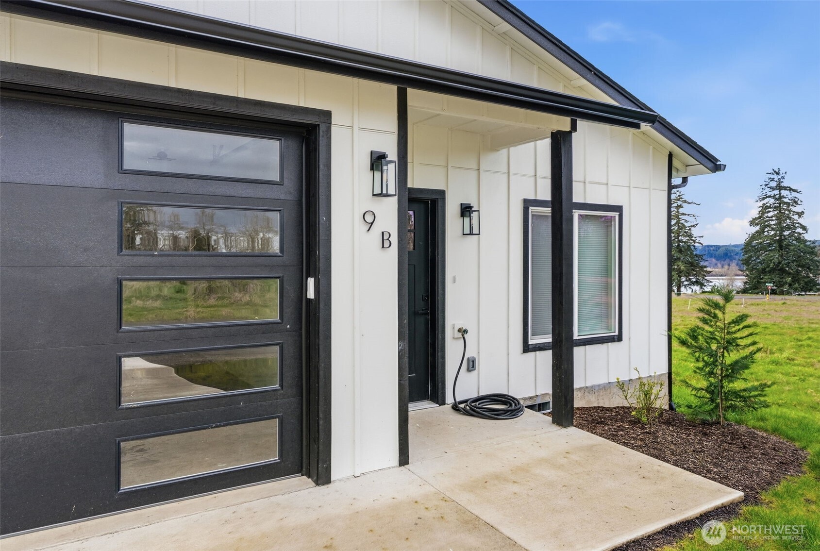 9 Anchor Way B Property Photo 4