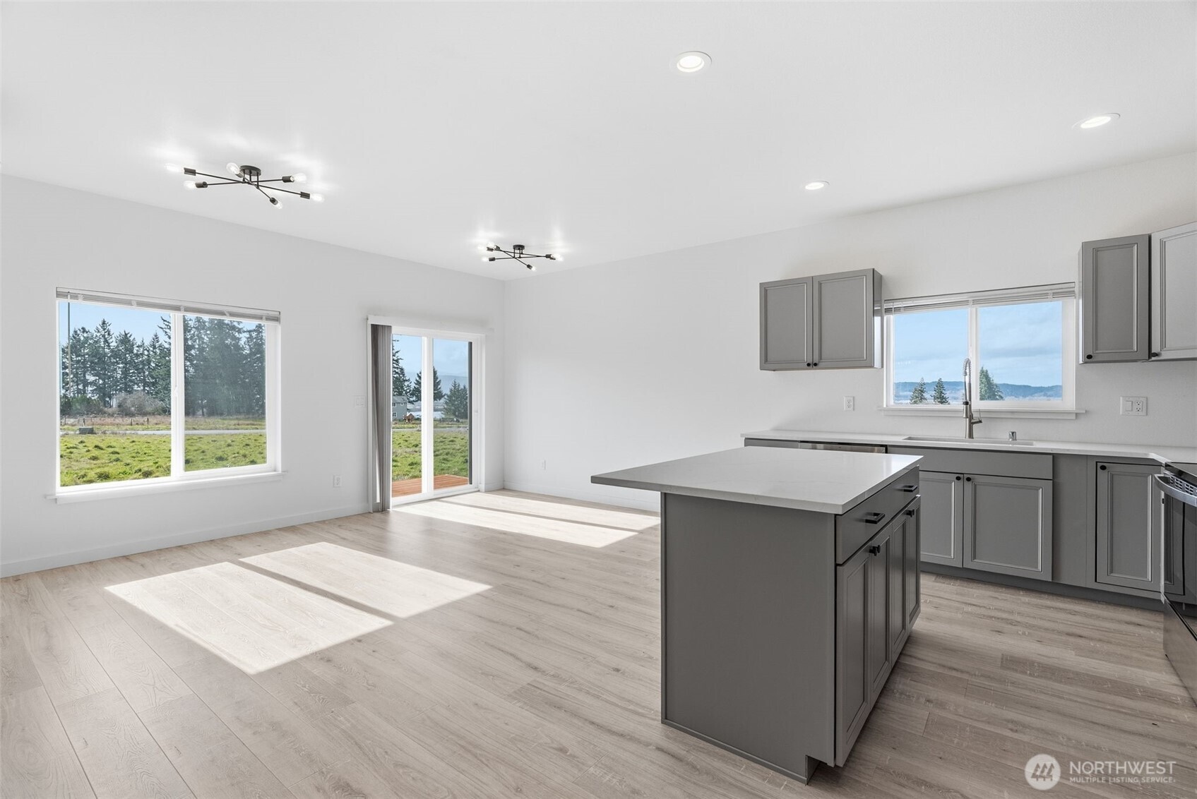 9 Anchor Way B Property Photo 9