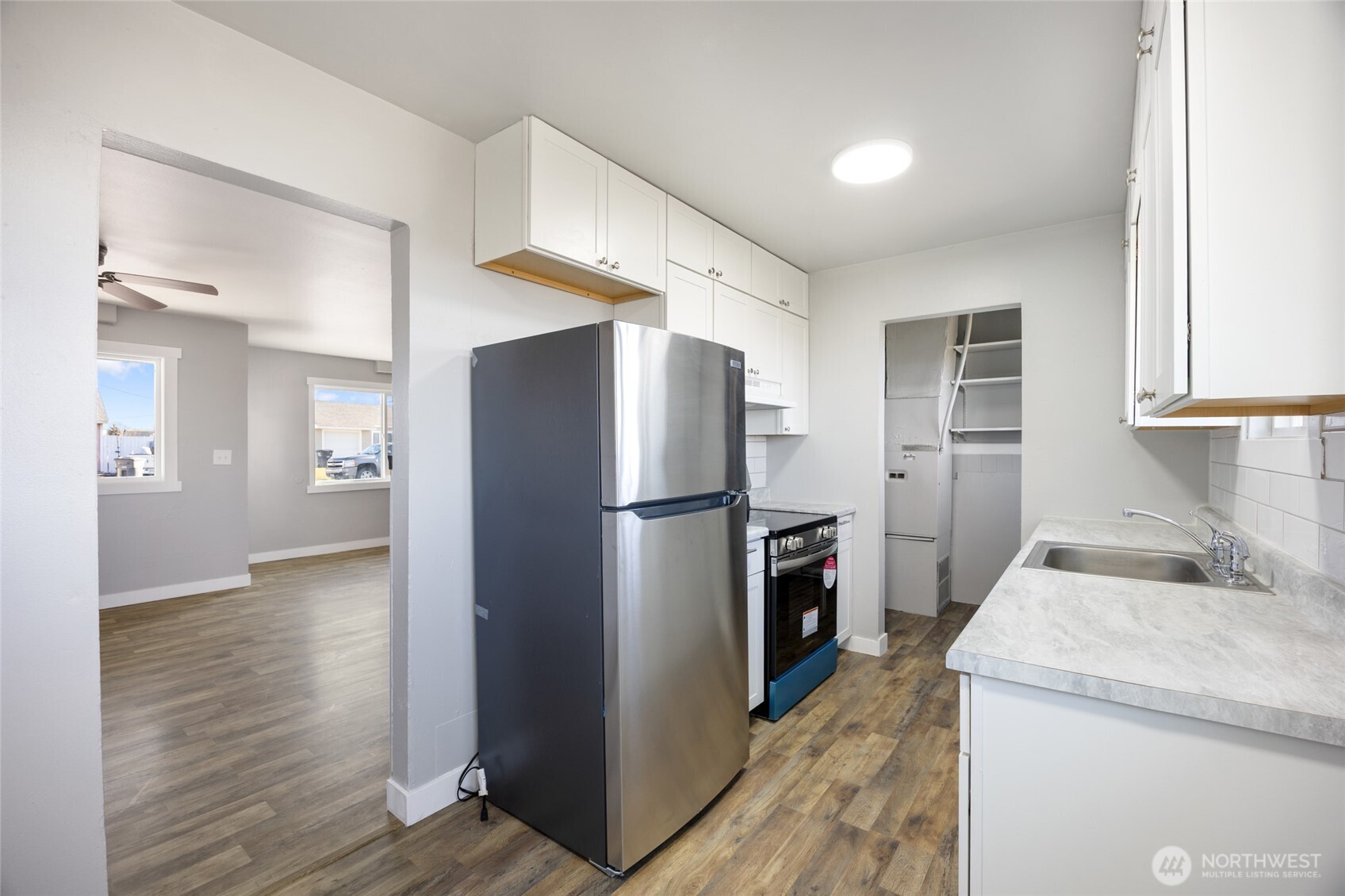 1316 Pershing Road Property Photo 6