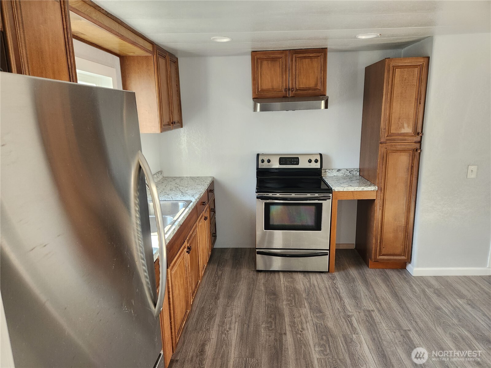 2958 Mountain View Road F Property Photo 9