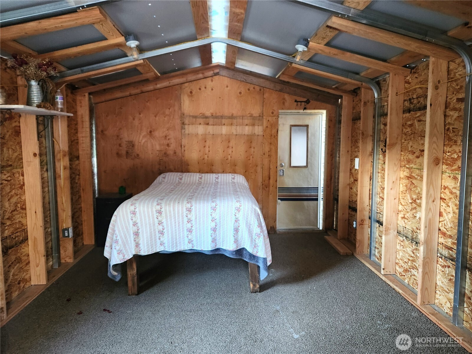 318 Rockabye Lane Property Photo 5