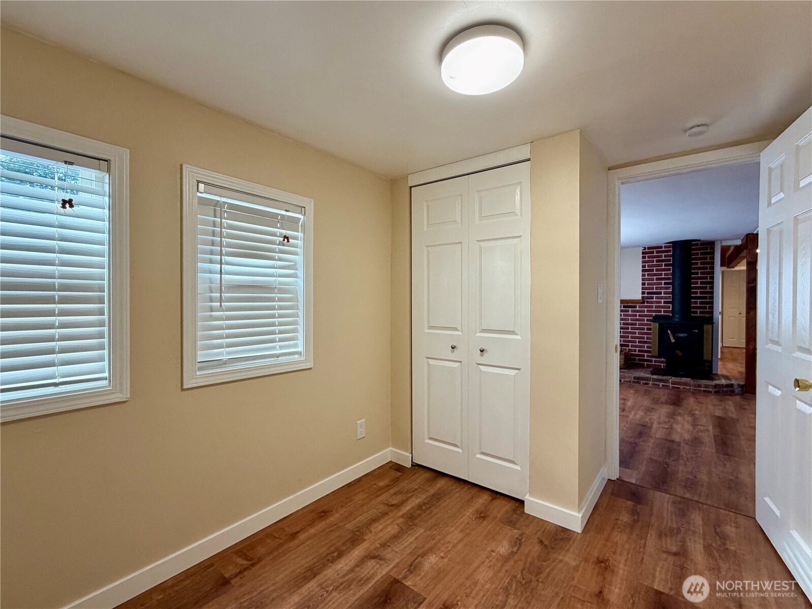 18501 52nd Avenue 6 Property Photo 10
