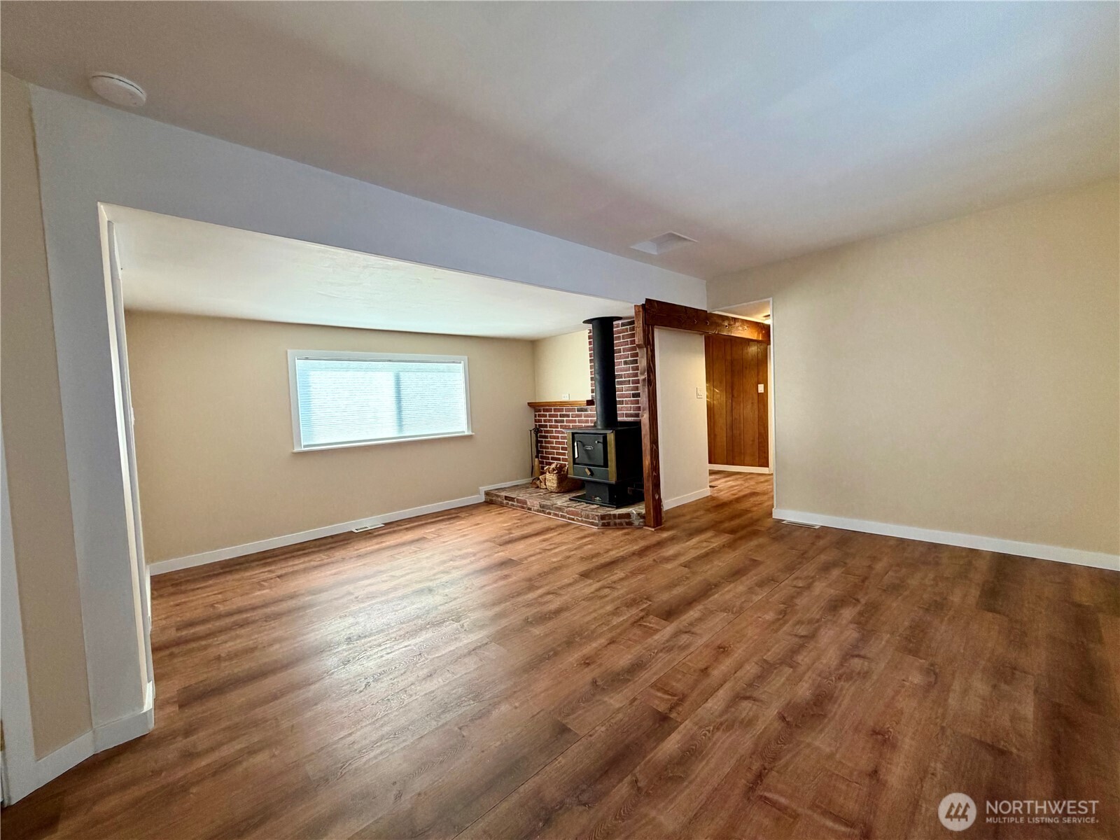 18501 52nd Avenue 6 Property Photo 13