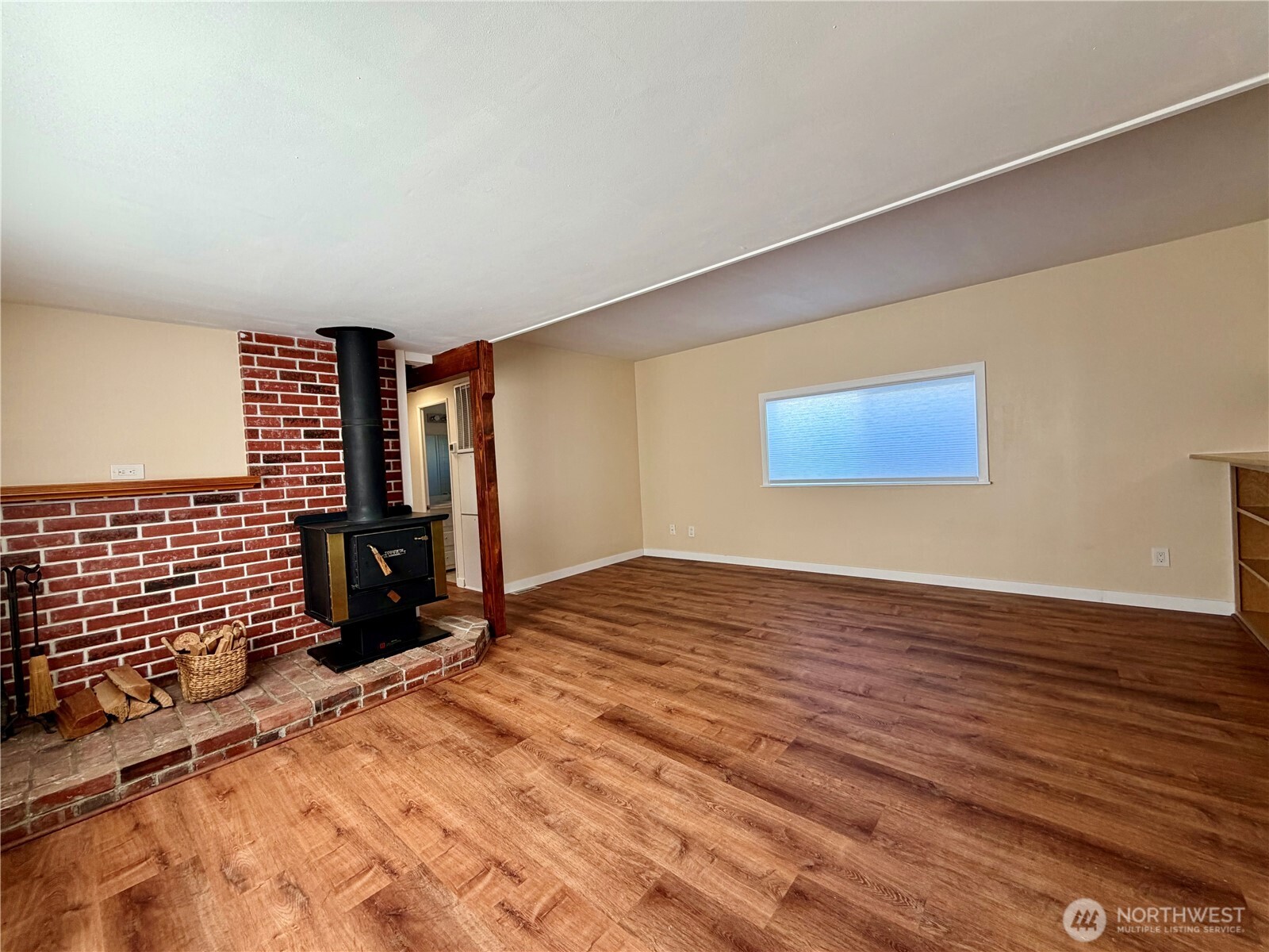 18501 52nd Avenue 6 Property Photo 14