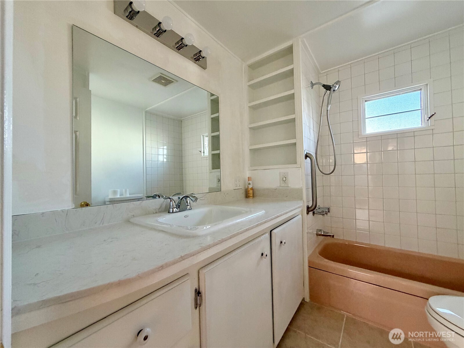 18501 52nd Avenue 6 Property Photo 17