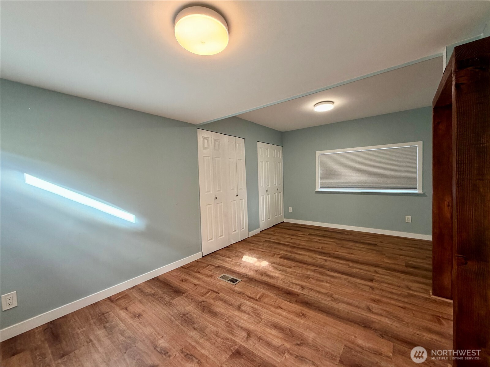 18501 52nd Avenue 6 Property Photo 18