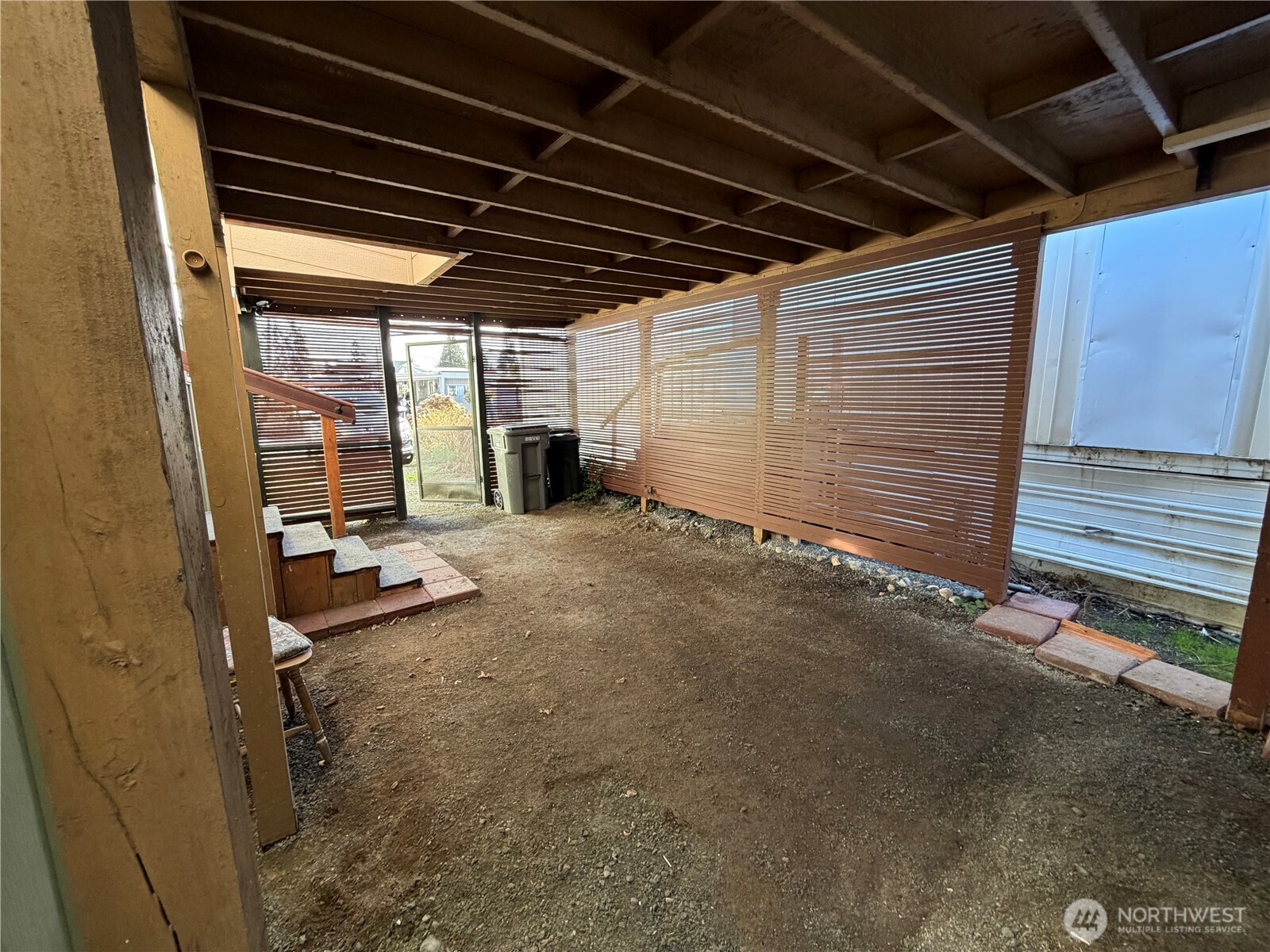 18501 52nd Avenue 6 Property Photo 25