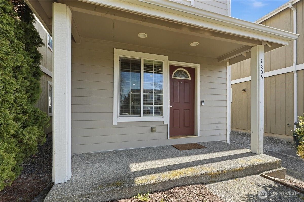 7205 E G Street Property Photo 2