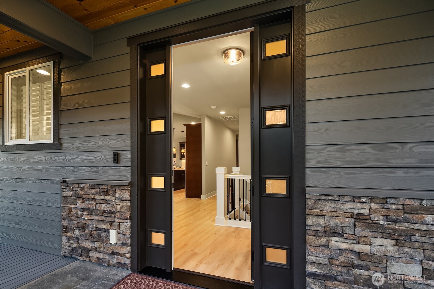 15205 152nd Avenue Property Photo 5